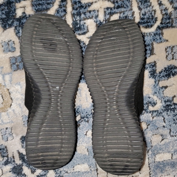 Skechers Elite Fit Stretch Wide Shoes with Memory Foam - Picture 4 of 8